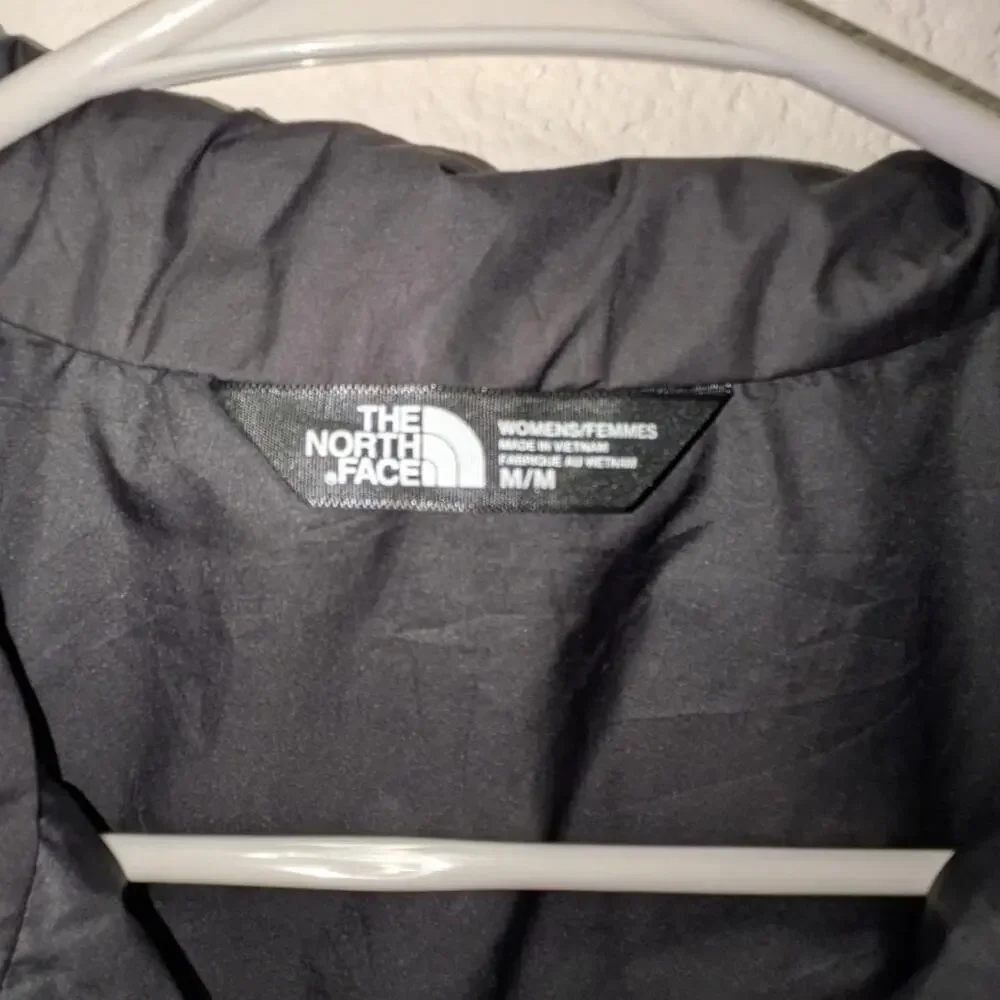 The north face black quilted puffer vest women's sizeM